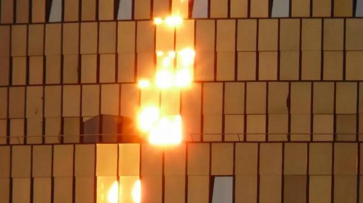 光伏應(yīng)用新市場(chǎng):現(xiàn)在搶屋頂、以后搶窗戶(圖1) 光伏發(fā)電